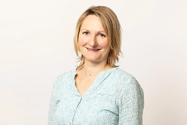 Nina Koopmann klein Nina Koopmann klein